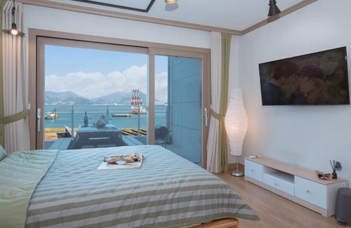 Yeosu Casa | Haedeulchae Pension