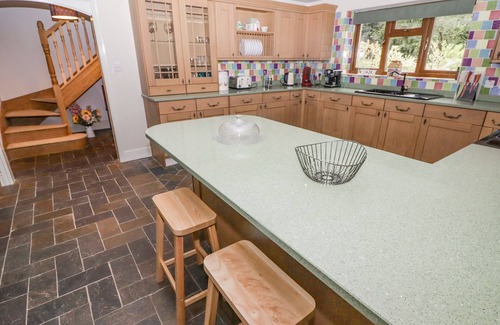 Clydey Casa | HAFAN DAWEL, pet friendly, with open fire in Newcastle Emlyn