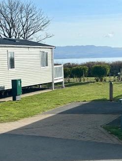 Rhyd-y-clafdy Chalet De Esquí | Hafan y Mor Park 3-Bed Caravan Sleeps 8 Pets Ok