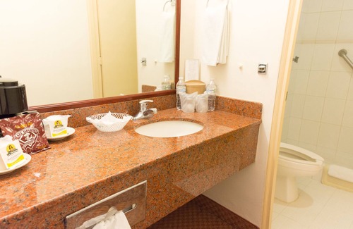 Ciudad Madero Hotel | Hafersons Inn Hotel & Suites