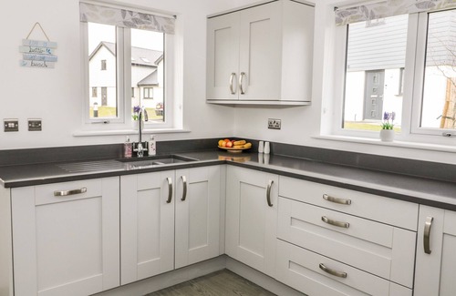 Brynteg Cabaña | HAFOD 8 PARC DELFRYN, family friendly, with a garden in Benllech