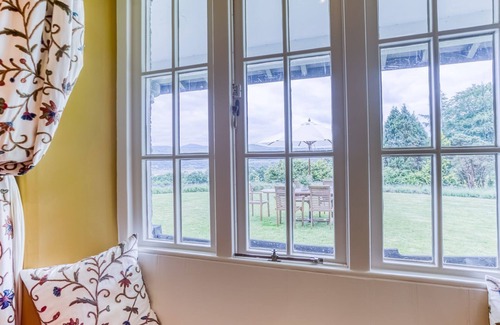 Portmeirion Cabaña | Hafod Cae Maen - a sea view that sleeps 8 guests in 4 bedrooms
