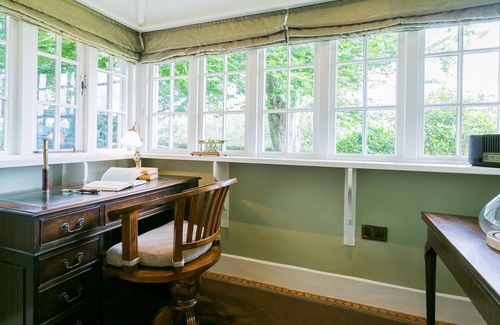 Portmeirion Cabaña | Hafod Cae Maen - a sea view that sleeps 8 guests in 4 bedrooms