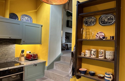 Porthmadog Cabaña | HAFOD Y LLYN, pet friendly, character holiday cottage in Porthmadog