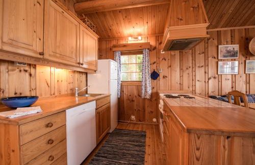 Ringsaker Casa | Hagali by Norgesbooking - cabin by the lake Næra, close to Sjusjøen