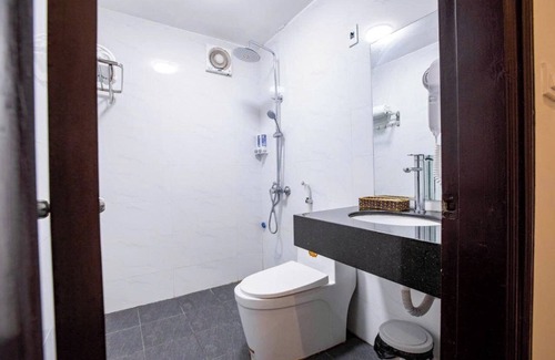Trung Hoa Nhan Chinh Hotel | Hai Yen Hotel - 109 Tran Duy Hung
