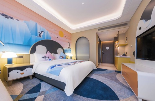 Pudong Hotel | Haichang Penguin Wassim Hotel