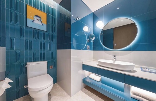 Pudong Hotel | Haichang Penguin Wassim Hotel