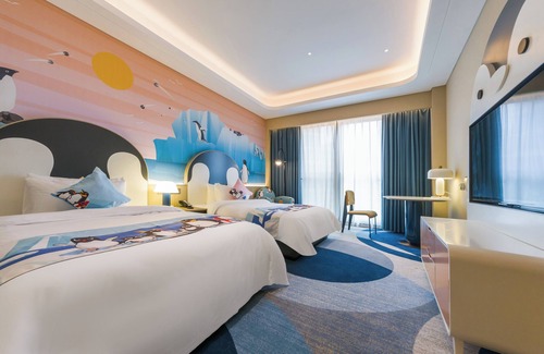 Pudong Hotel | Haichang Penguin Wassim Hotel