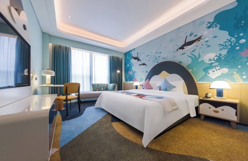 Pudong Hotel | Haichang Penguin Wassim Hotel