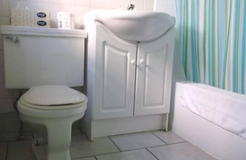 Timiskaming District Hotel | Haileybury Beach Motel