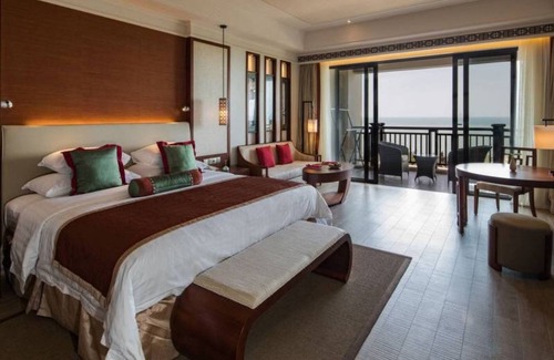 Changjiang County Hotel | Hainan Qizi Bay New Century Resort