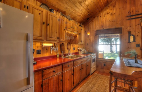 Rangeley Cabina | Haines Landing - Cabin #14 - Magnificent view of Mooselookmeguntic Lake