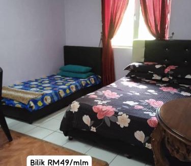 Kota Samarahan Casa | Haji Ineng Homestay- Guest House