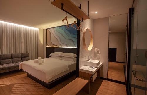 Tebrau Hotel | Hako Hotel Mount Austin