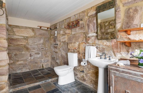 Whale Beach Casa | *** HALCYON WHALE BEACH ***