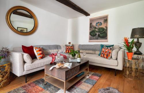 Teignmouth Casa | Haldon View - Characterful Devon cottage boasts stunning countryside views and hot tub