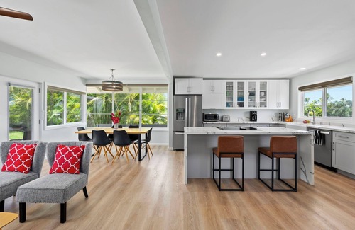 Lanikai Casa | Hale Alapi'i Lanikai Getaway by Gather: Newly Renovated Near Beach & Hiking
