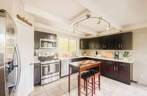 Keaau Casa | Hale Hialoa: Entire Property, 4 Homes, 8 Beds, 1 acre in HPP