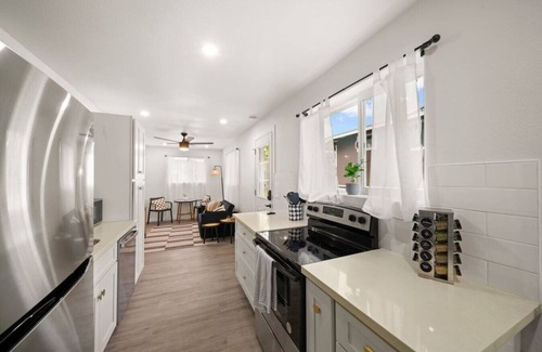 Hilo Casa | Hale Hideaway - 2 bed / 1 bath