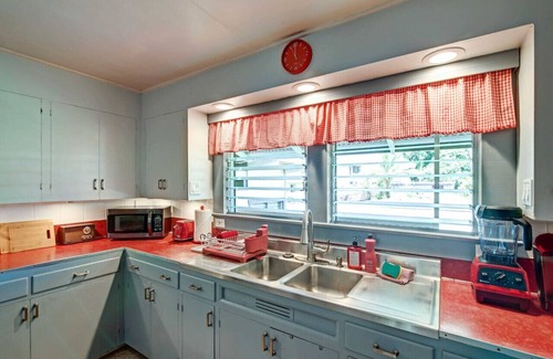 Hilo Casa | La aventura te espera ♥ de Hilo 3Bdrm Toda la casa ★ NUEVA LISTA ★
