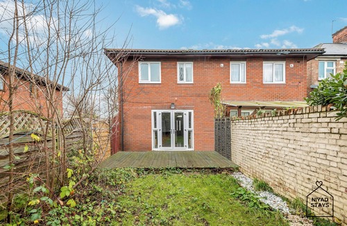 Tottenham Hale Casa | Hale Lodge, Beautiful Family Friendly home in London