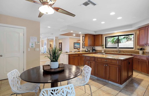 Kahaluu Bay Casa | Hale Nene Pool, Hot Tub & Ocean Views!