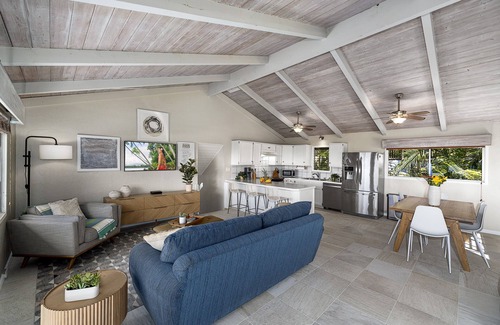 Kealakekua Casa | HALEKII SUNSET: BEAUTIFUL 4 BEDROOM HOME IN LUSH KEALAKEKUA