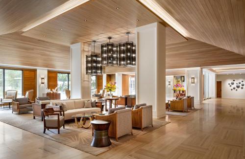Waikiki Hotel | Halepuna Waikiki by Halekulani - NO RESORT FEE