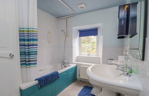 Bretherdale Casa | HALF ISLAND HOUSE, pet friendly, with open fire in Sedbergh