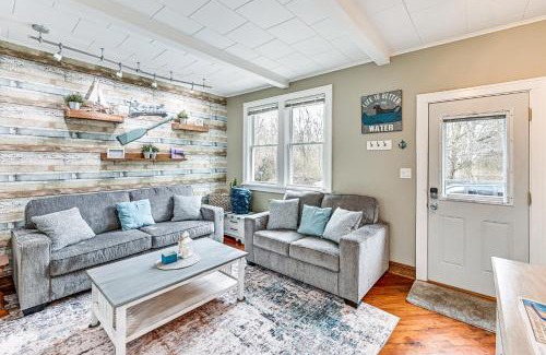 South Haven Apartamento | half Mi to Beach and Lake Michigan Condo with Pool!