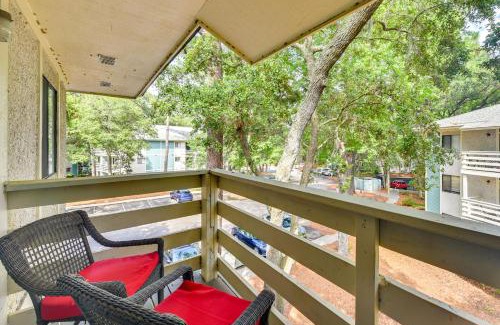 Folly Field Apartamento | half Mi to Folly Field Beach Condo with 2 Pools