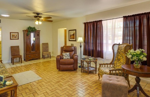 Encanto Casa | half Mi to Light Rail Midtown PHX Home with Patio
