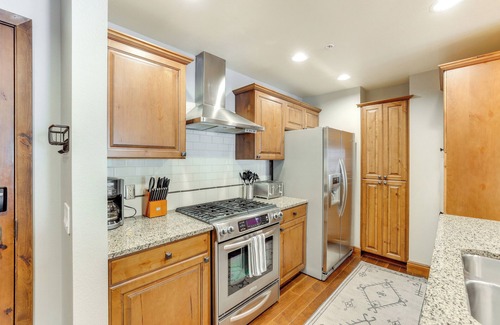 McCall Condominio | Half-Mi to Payette Lake: Dtwn McCall Condo!