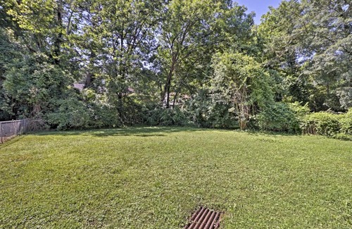Atlanta Casa | Half-Mi to Pool and Golf Atlanta Home with Veranda!