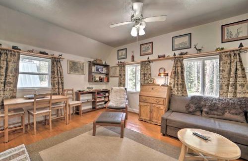 Soda Springs Casa | Half-Mi to Trails Rustic Soda Springs Cabin!
