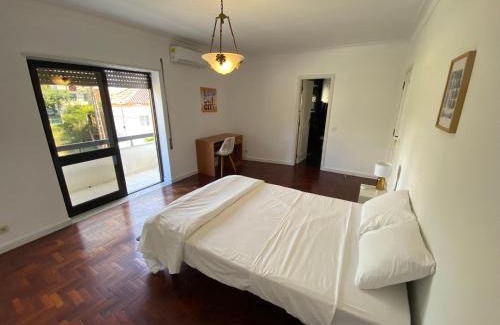 Leiria Casa | Half Way Lisbon - Porto - EDM