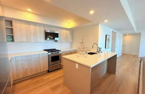 Halfmoon Bay Casa | Halfmoon bay 2-bedroom waterfront house with kayak access to island