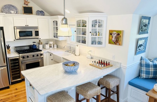 Nantucket Town Cabaña | HALFSHELL- Encantadora casa de campo de 1 habitación en la ciudad