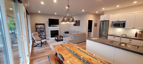 Port Renfrew Apartamento | Halibut Hideaway
