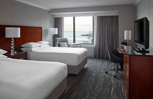 Downtown Halifax Hotel | Halifax Marriott Harbourfront Hotel