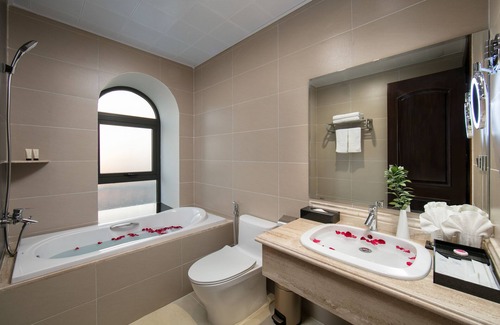 Hon Gai Hotel | Halios Hotel Halong