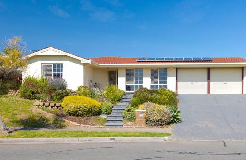 Hallett Cove Casa | Hallett Cove House 6Bed 3Bath Full Kitchen Fast Wifi 5TV Netflix Espresso-Perfect for large families