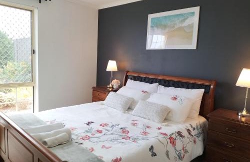 Hallett Cove Casa | Hallett Cove House 6Bed 3Bath Full Kitchen Fast Wifi 5TV Netflix Espresso-Perfect for large families