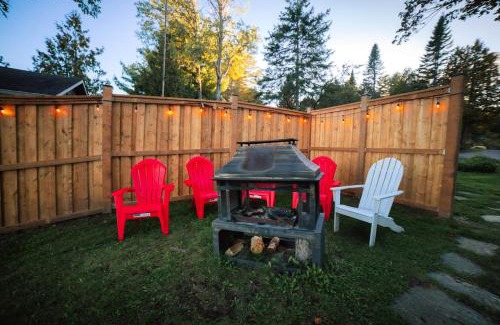 Algonquin Highlands Casa | Halls Lake Resort Luxury Cottage