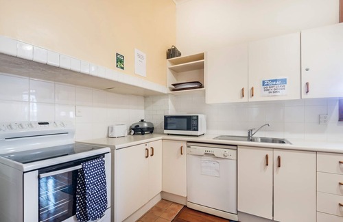 Te Aro Hotel | Halswell Lodge - Motel