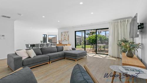 Seaford Casa | HaltandHide by Wine Coast Holiday Rentals