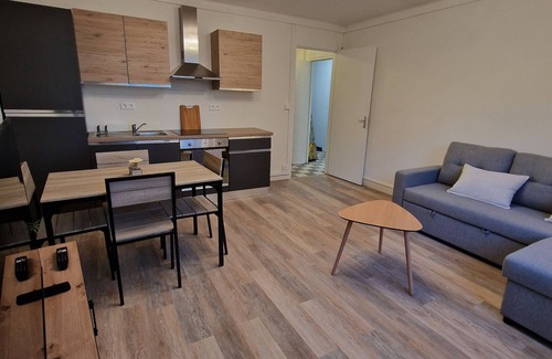 Chateaudun Apartamento | Halte Douillette au Cœur de la Ville