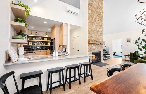 Gills Rock Casa | Halvø Home-Modern, Accessible, and Wooded Ellison Bay Retreat with Fireplace, BBQ and More!