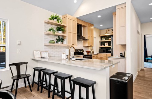 Gills Rock Casa | Halvø Home-Modern, Accessible, and Wooded Ellison Bay Retreat with Fireplace, BBQ and More!